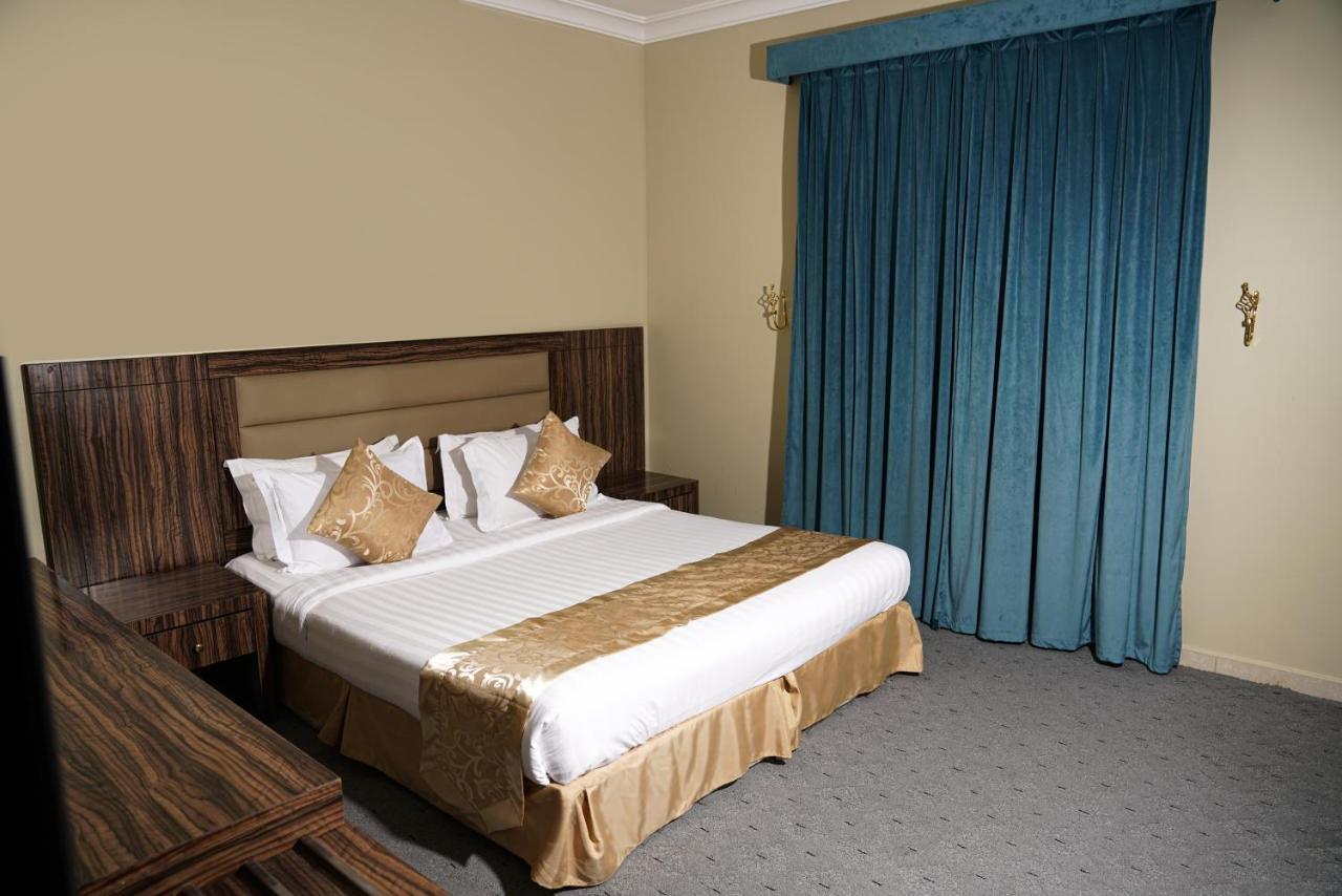 La Rive Hotels & Suites Dammam Ngoại thất bức ảnh